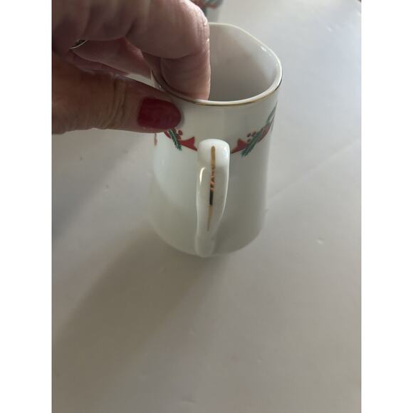 Poinsettia And Ribbons Fine China 6 Christmas Holidays Tea Cups and Creamer - Picture 15 of 15